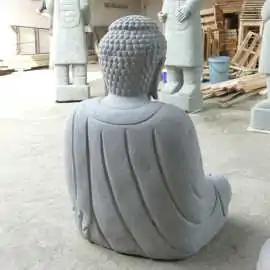 Artikelbild 3 des Artikels “Sitzender Buddha, Japaner, 86 cm Höhe, Naturstein (Flussstein), Steinmetzarbeiten. Naturstein, Grau “